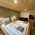 Apartment Am Weissensee *
