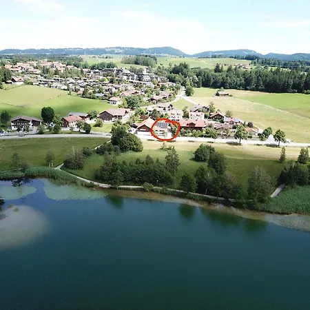 شقة Am Weissensee